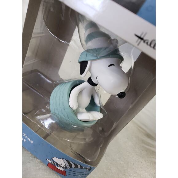 Hallmark Ornament 2017 SNOOPY SLEDDING IN DOG BOWL Peanuts‎ BLUE BOX - Picture 2 of 3